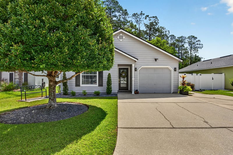 Listing photo of 3067 Wavering Ln, Middleburg, FL