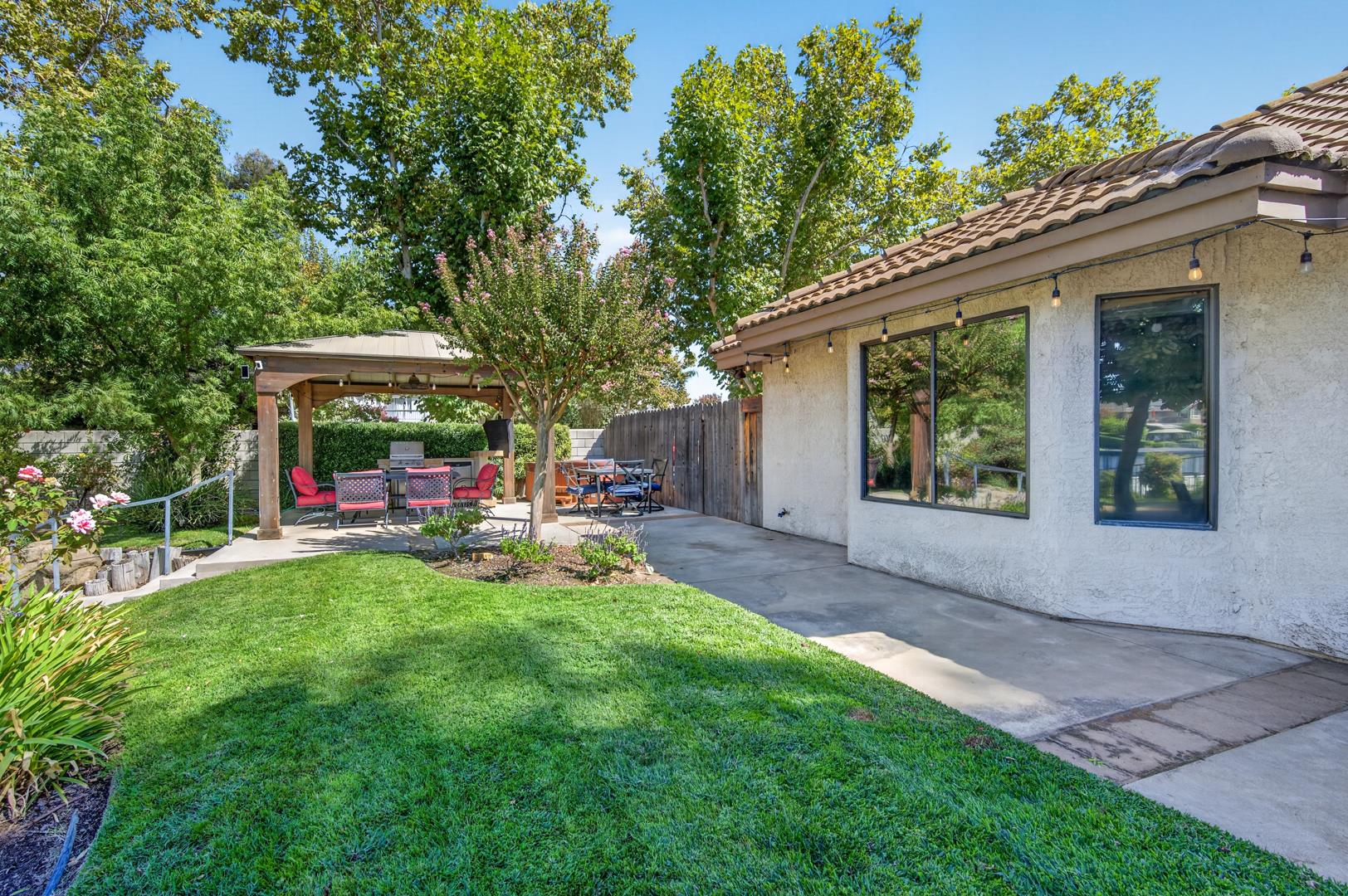813 E Catalina Cir, photo 90