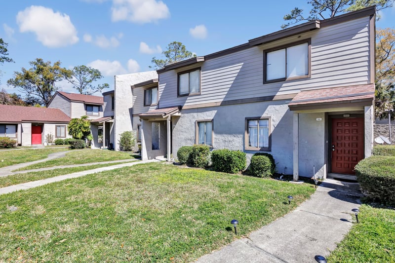 Photo 3 of 8300 Plaza Gate Ln unit 1062, Jacksonville, FL 32217, photographed by Megapixeler