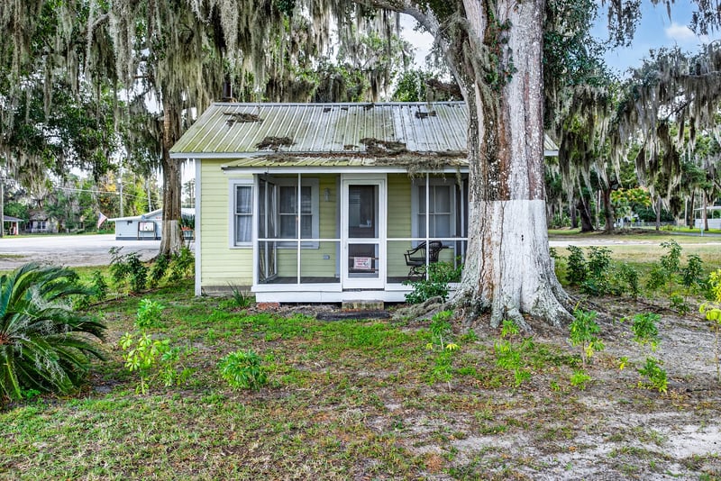 Photo 101 of 765 3rd Ave, Welaka, FL 32193, photographed by Megapixeler