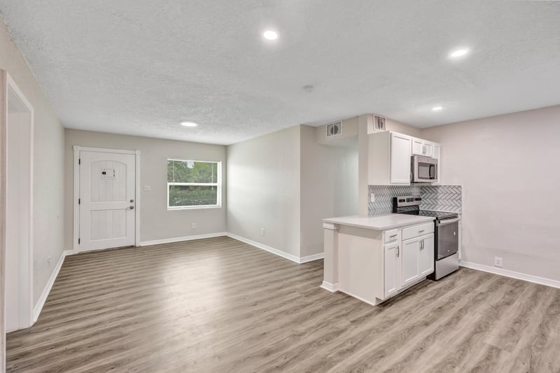 Photo 7 of 10268 Craig Dr, Jacksonville, FL 32225, photographed by Megapixeler