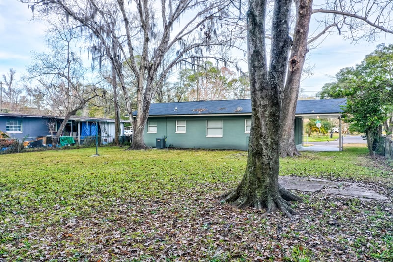 Photo 34 of 858 Le Brun Dr, Jacksonville, FL 32205, photographed by Megapixeler