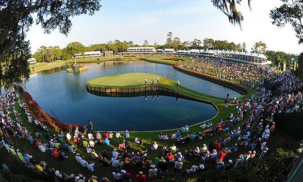 Golf course with spectators around a green in Jacksonville