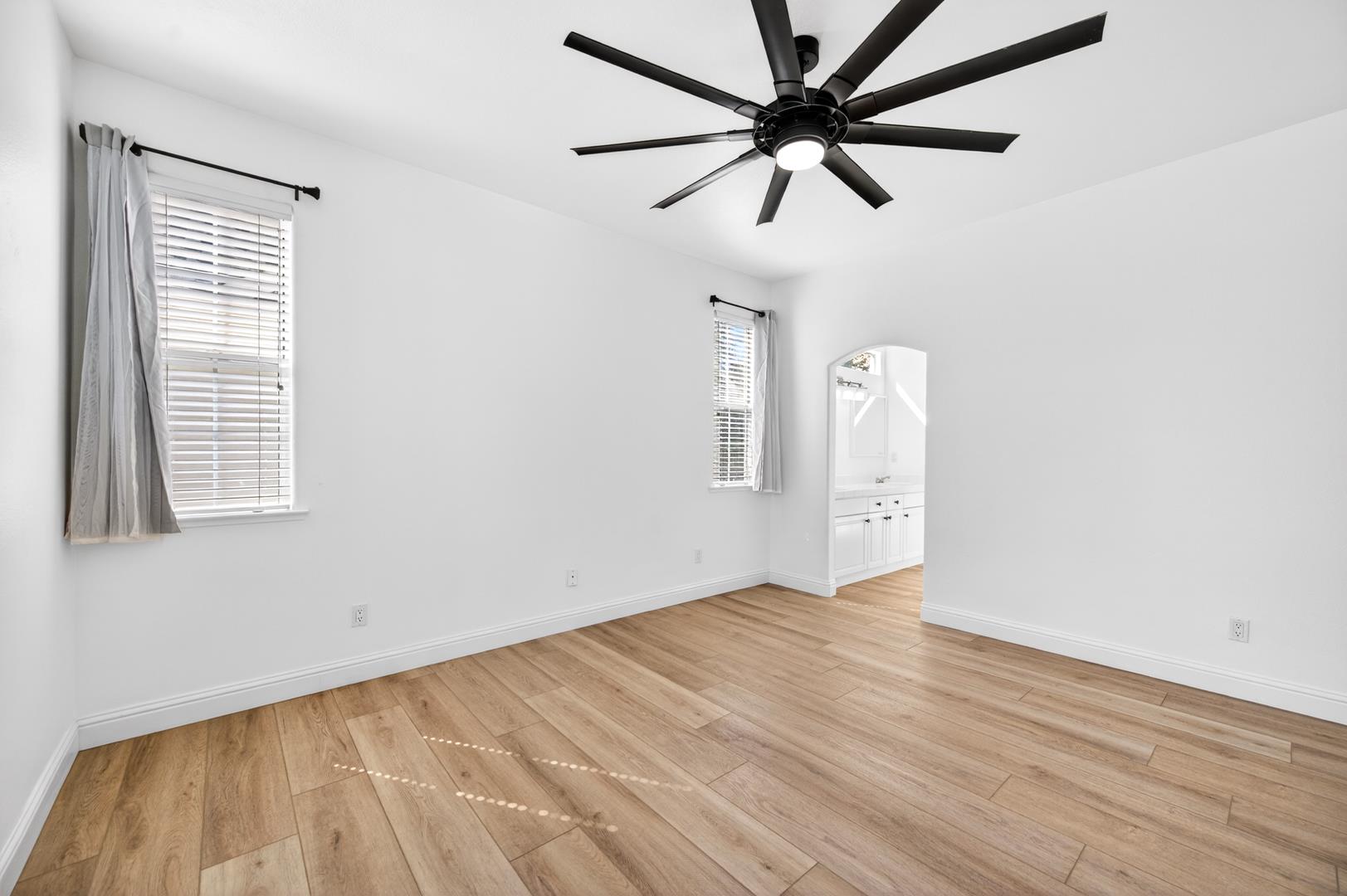 1079 E Monticello Cir, photo 56