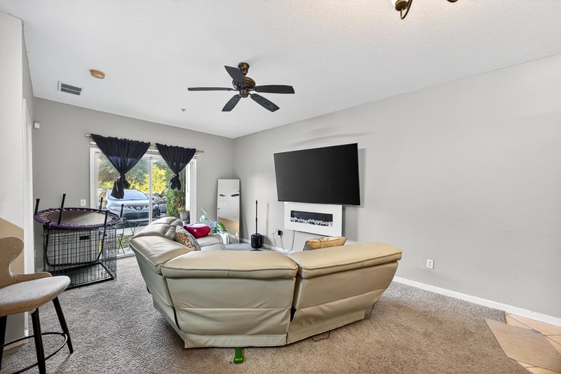 Photo 8 of 3600 Lenin Peak Ct, Jacksonville, FL 32210, photographed by Megapixeler