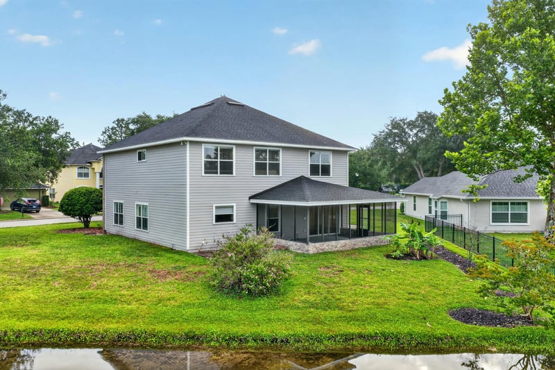 KIM (37) at 11092 Turnbridge Dr, Jacksonville, FL 32256