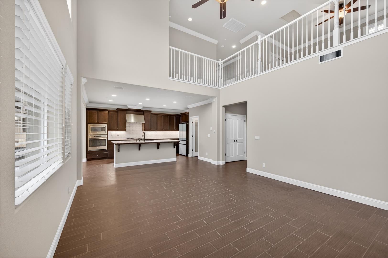 4379 Heritage Ave, photo 14
