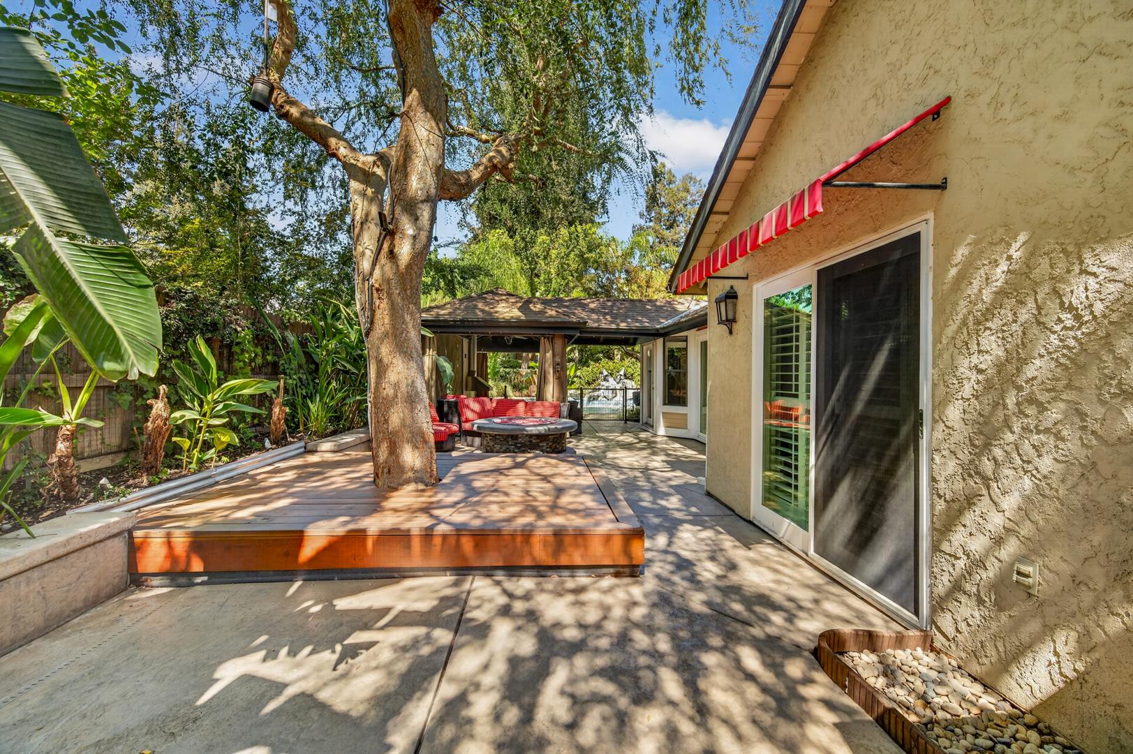 6495 N Vagedes Ave, photo 51