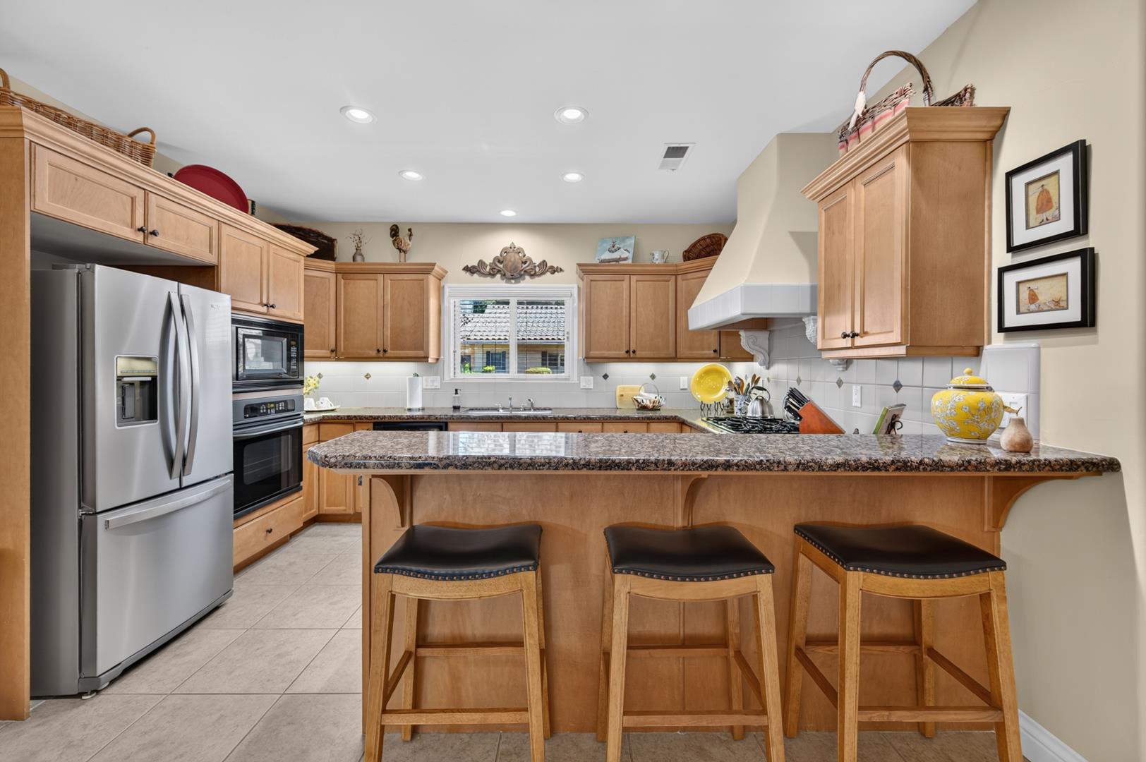 6457 N Warren Ave, photo 27