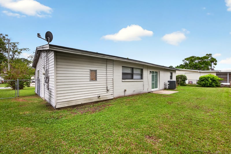 Photo 32 of 2839 Loran Dr W, Jacksonville, FL 32216, photographed by Megapixeler