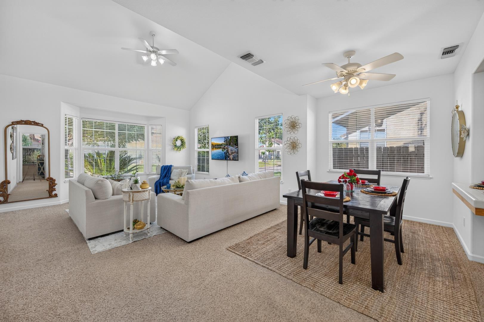 337 Village Dr, photo 34