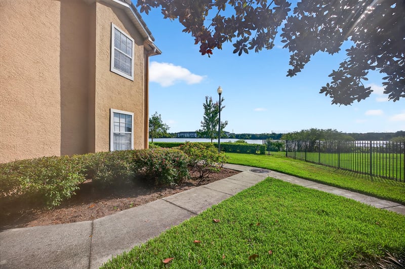 Photo 24 of 10075 Gate Pkwy N, Jacksonville, FL 32246, photographed by Megapixeler