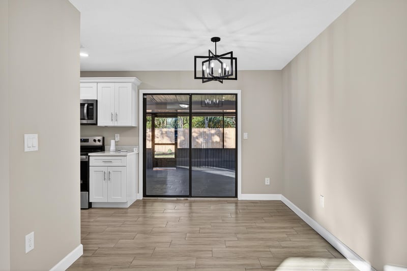 Photo 10 of 2114 Hugh Edwards Dr, Jacksonville, FL 32210, photographed by Megapixeler