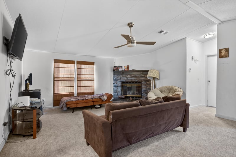 Photo 11 of 8016 Buttercup St, Jacksonville, FL 32210, photographed by Megapixeler