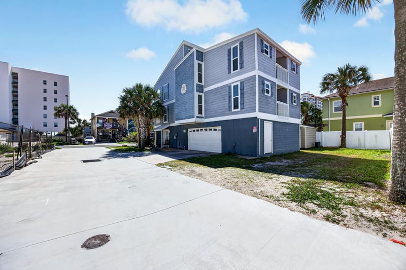 Photo 34 of 724 1st St S, Jacksonville Beach, FL 32250, photographed by Megapixeler