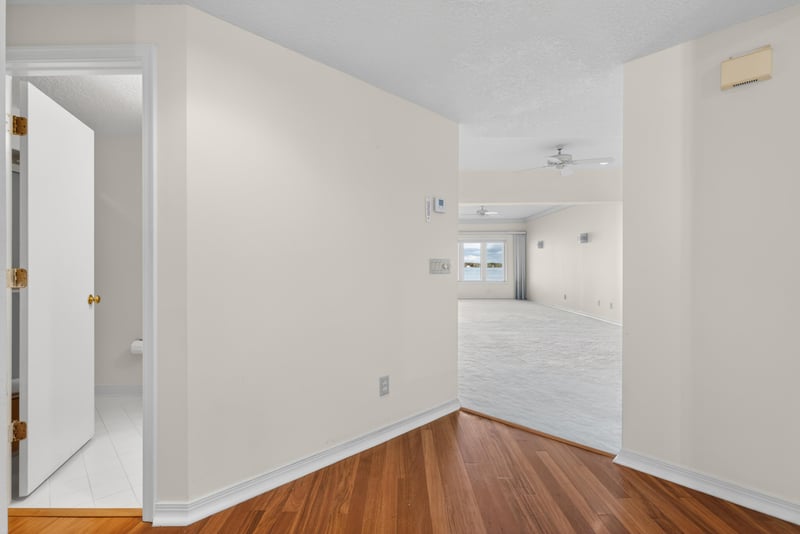 Photo 8 of 2099 Winterbourne Dr E APT 302, Orange Park, FL 32073, photographed by Megapixeler