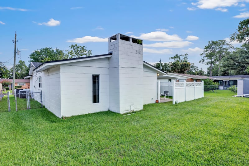 Photo 33 of 5676 Flagstaff Rd, Jacksonville, FL 32207, photographed by Megapixeler