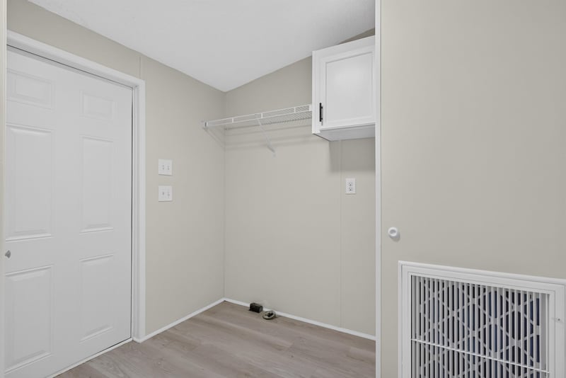 Closet with vent and shelving at 7603 Coach Park Dr, Jacksonville, FL 32244