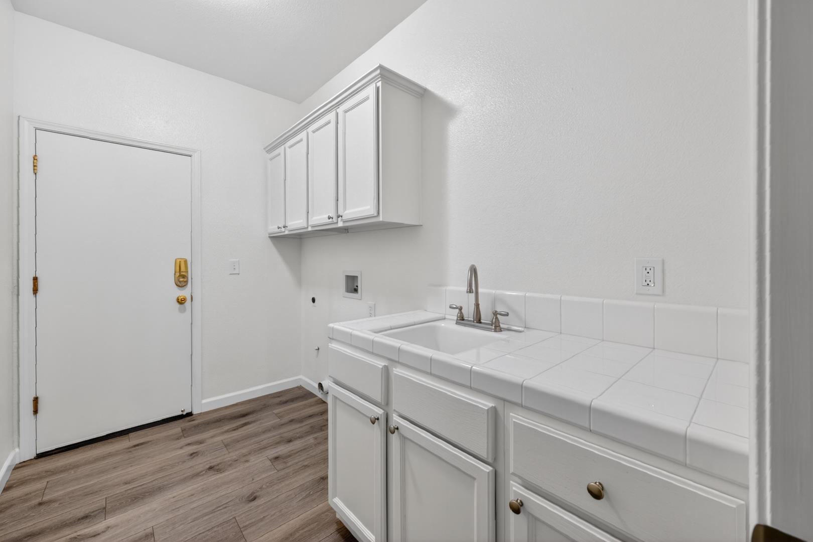 2228 E Yeargin Dr, photo 49