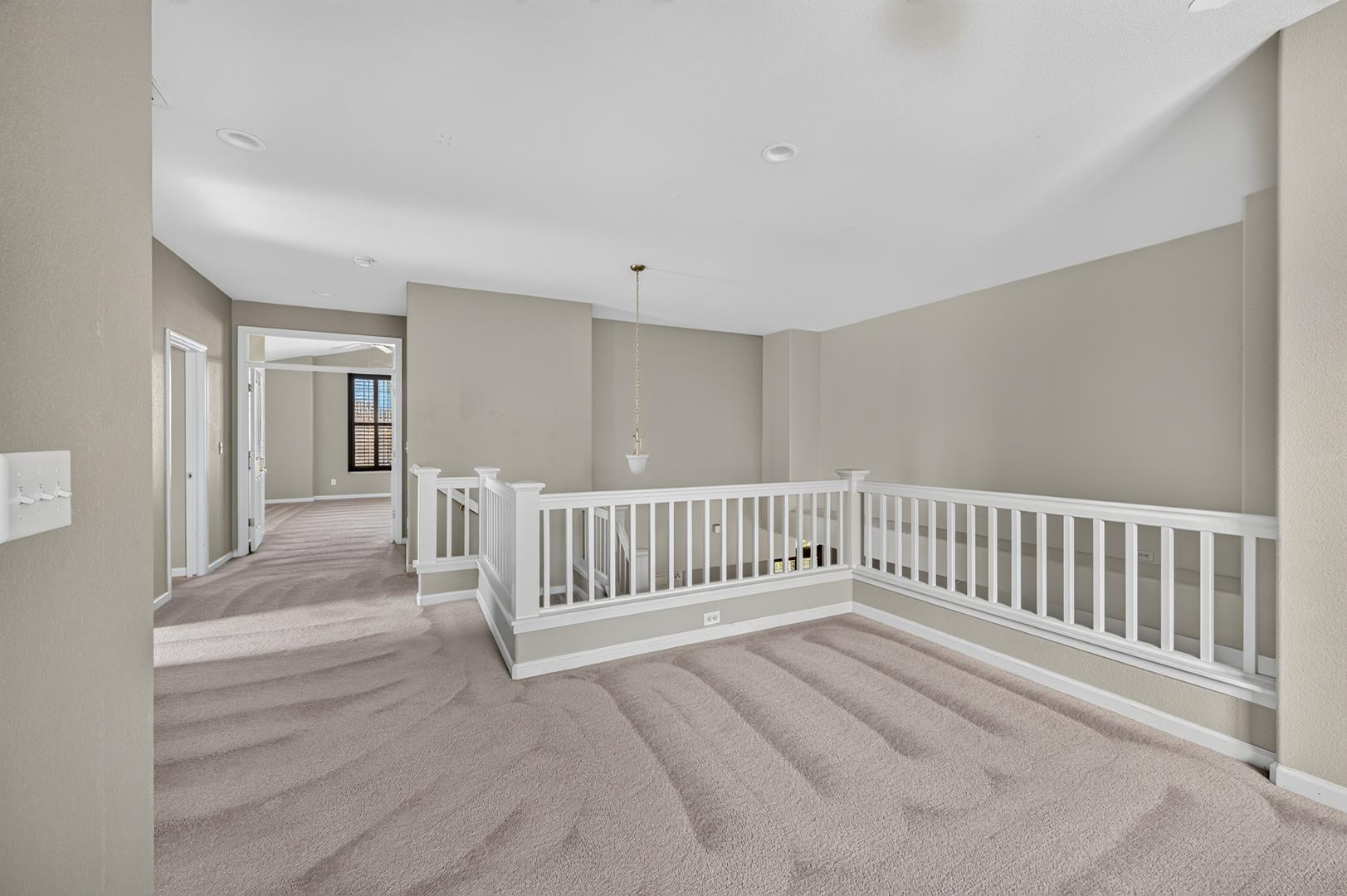 1114 E Oakmont Ave, photo 44