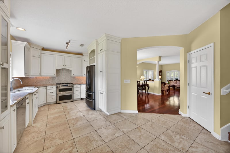 Photo 17 of 11092 Turnbridge Dr, Jacksonville, FL 32256, photographed by Megapixeler