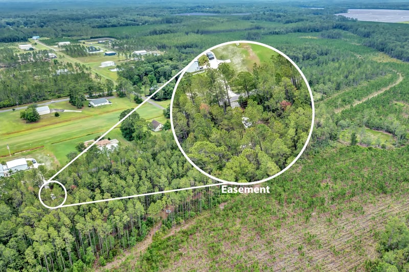 Photo 5 of 5363 Airpark Loop W, Green Cove Springs, FL 32043, photographed by Megapixeler