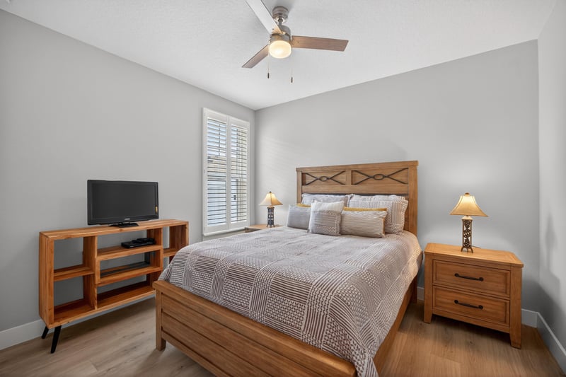 Photo 45 of 914 Oakland Hills Ave, Middleburg, FL 32068, photographed by Megapixeler