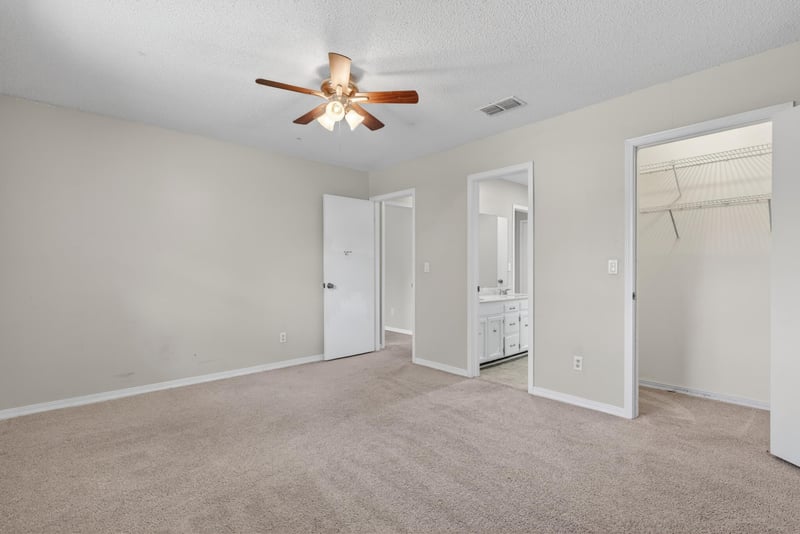 Photo 35 of 5353 Riverton Rd, Jacksonville, FL 32277, photographed by Megapixeler