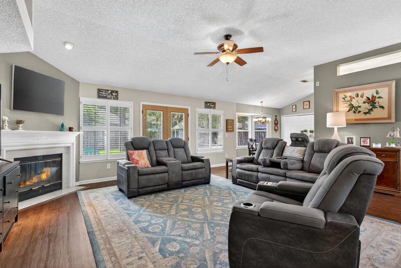 Living Room 4 at 629 Hummingbird Ct, Jacksonville, FL 32259