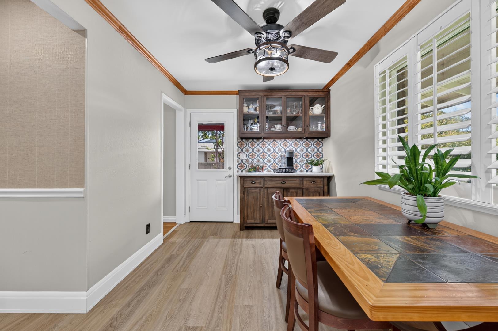 6197 N Fruit Ave, photo 26