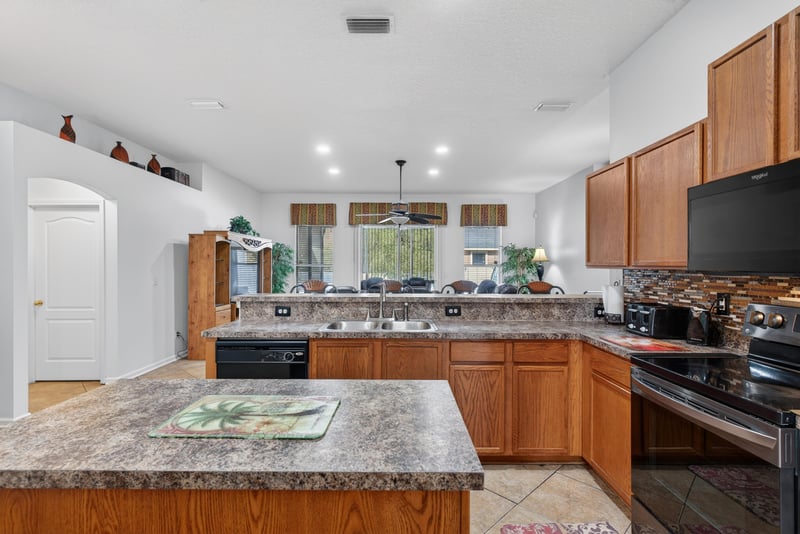 Photo 16 of 6524 Chester Park Dr, Jacksonville, FL 32222, photographed by Megapixeler