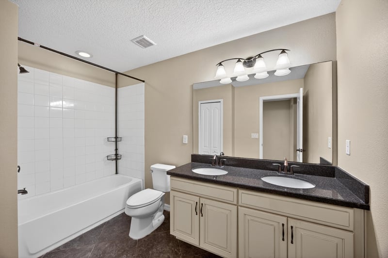 Primary Bath at 104 Riachuelo Ln, St. Augustine, FL 32095