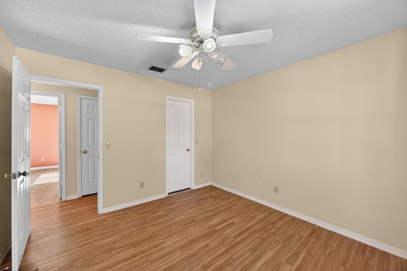 Photo 27 of 4341 Lake Woodbourne Dr S, Jacksonville, FL 32217, photographed by Megapixeler