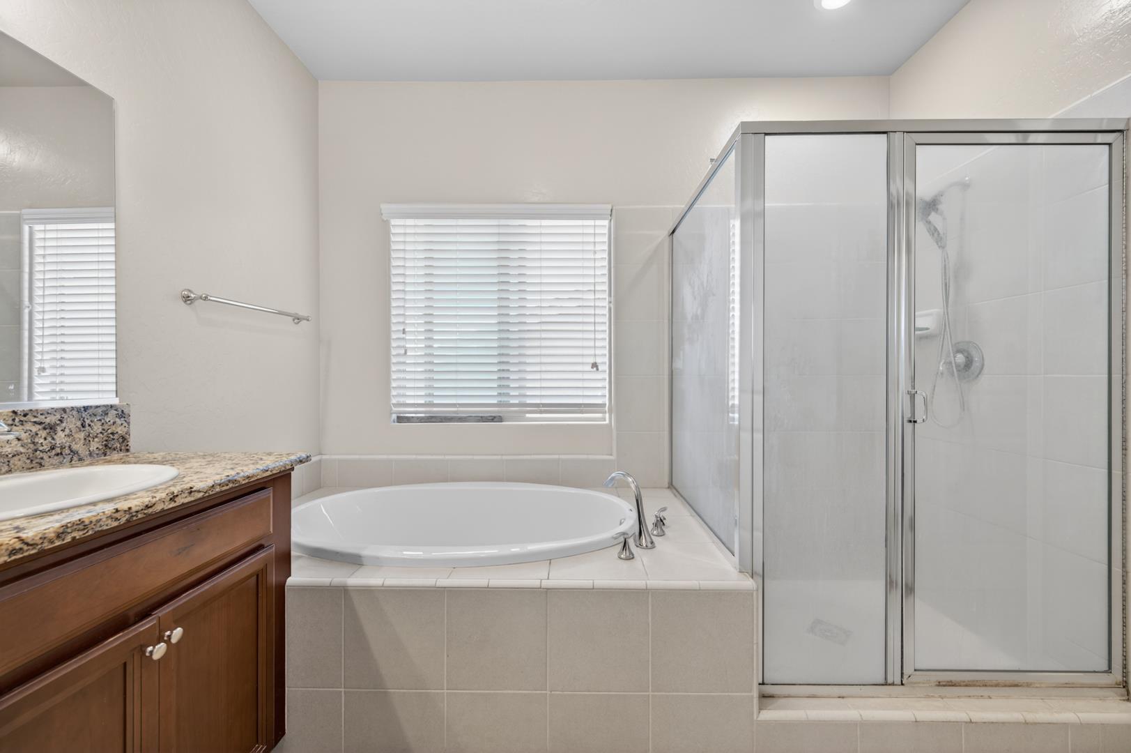 5281 N Phoenix Ave, photo 45