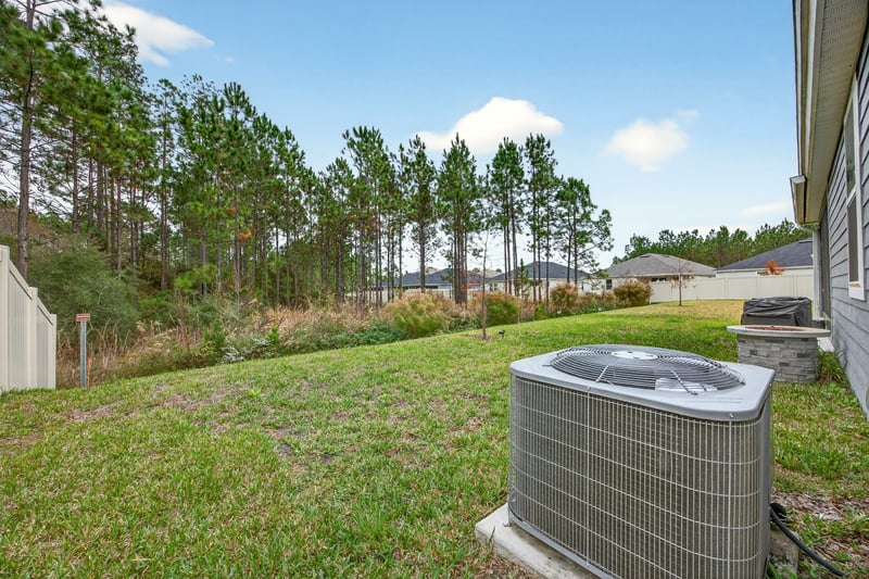 Dunhill Ct at 7775 Dunhill Ct, Jacksonville, FL 32222