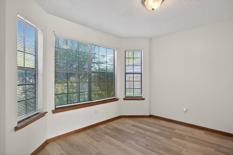 Breakfast Nook at 8341 Fire Fly Ln, Jacksonville, FL 32244