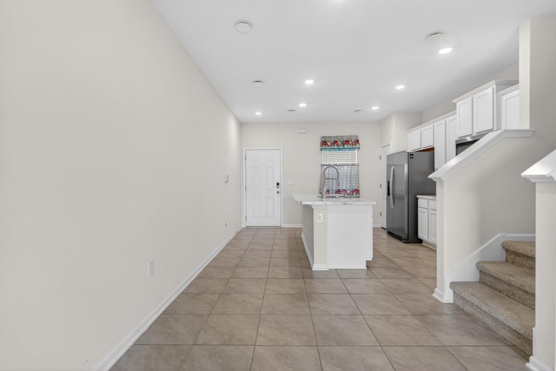 Photo 9 of 8210 Larose Rd, Jacksonville, FL 32211, photographed by Megapixeler