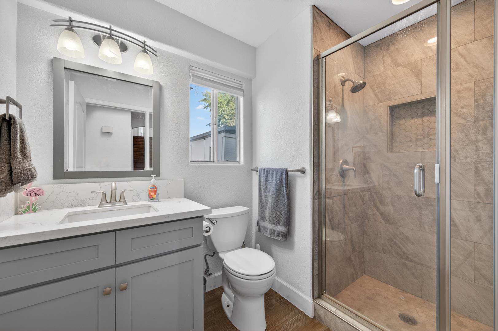 6367 N Selland Ave, photo 34