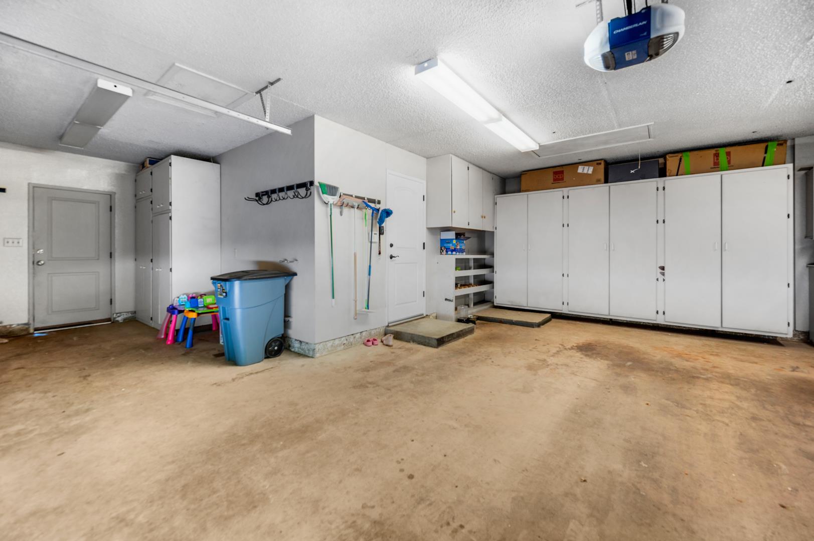 7856 S Del Rey Ave, photo 39
