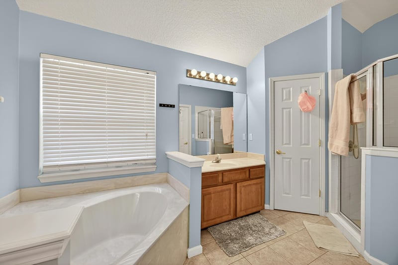 Photo 15 of 3204 Wandering Oaks Dr, Orange Park, FL 32065, photographed by Megapixeler