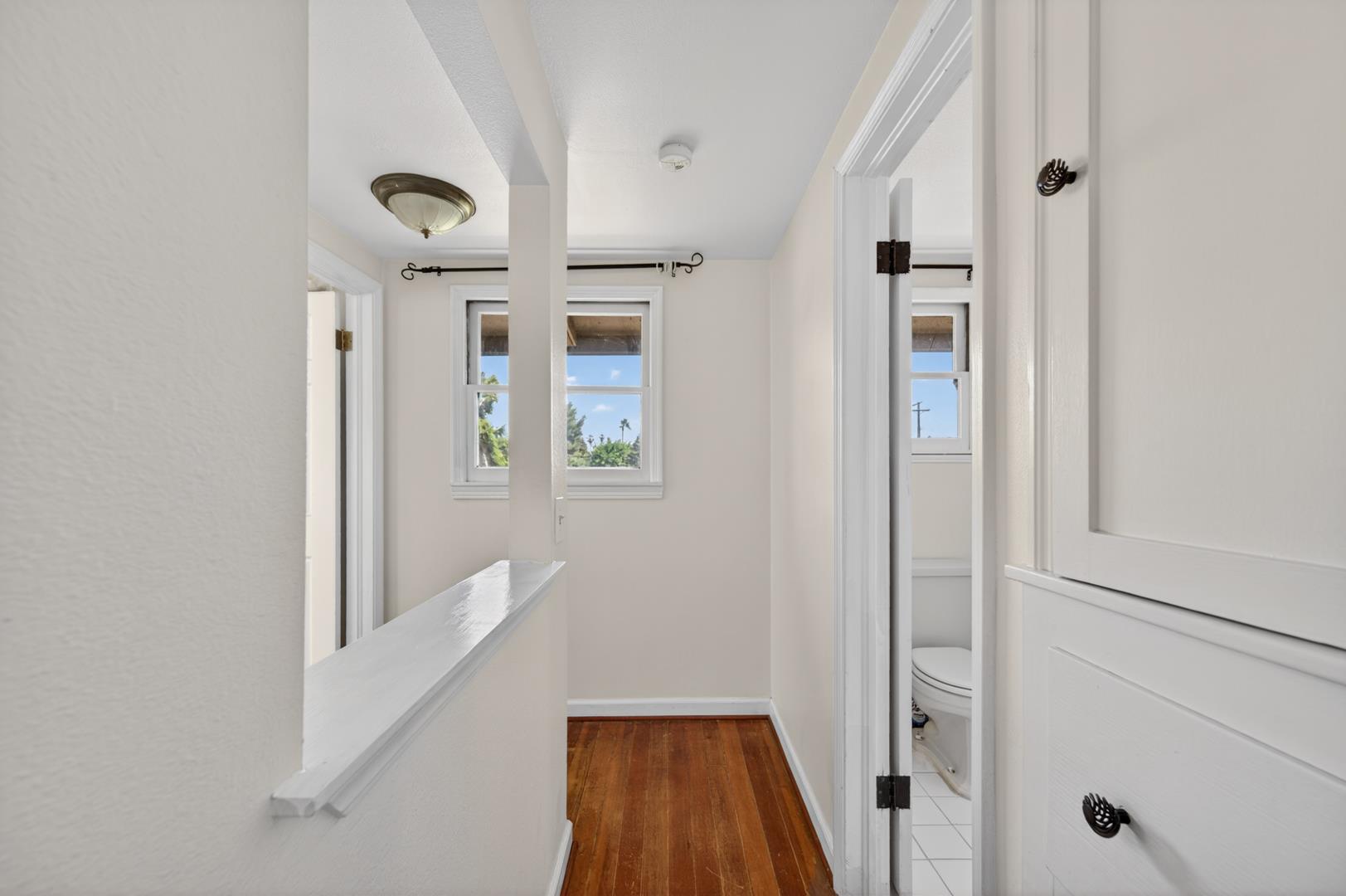 1220 E Sussex Way, photo 41