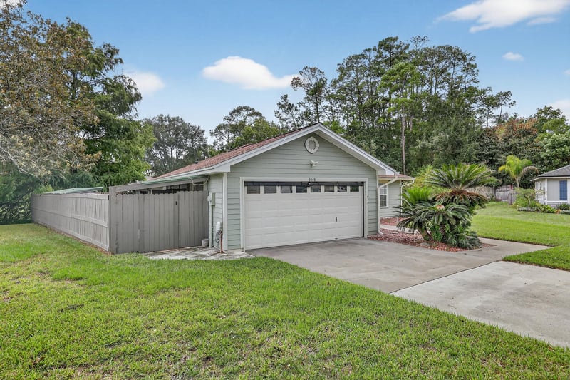 Front Side at 3556 Lazy Willow Ct, Jacksonville, FL 32223
