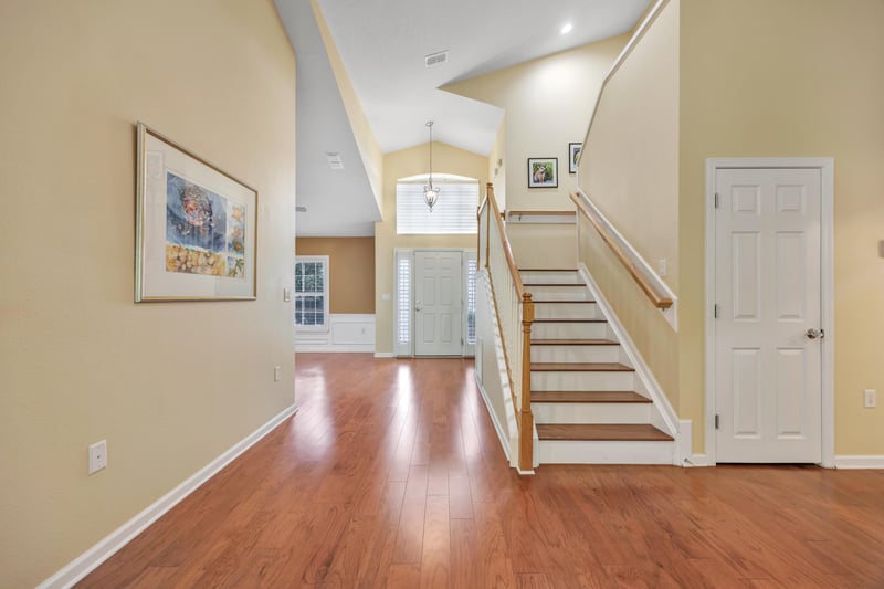 Photo 4 of 9221 Rosewater Ln, Jacksonville, FL 32256, photographed by Megapixeler
