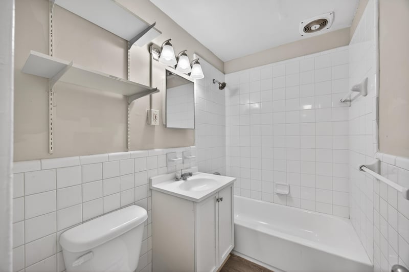Bathroom at 7124 Ponce De Leon Ave #5b, Jacksonville, FL 32217