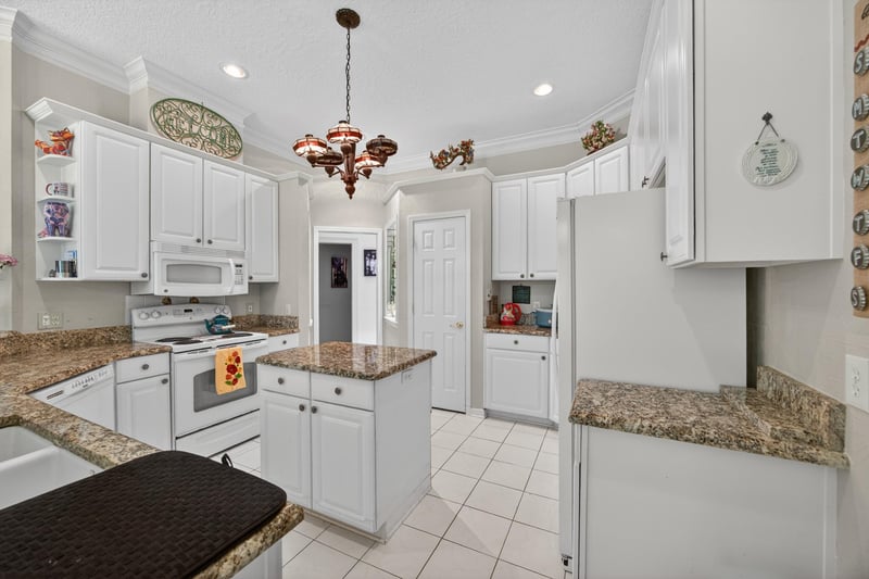 Photo 17 of 525 Sugar Grove Pl, Orange Park, FL 32073, photographed by Megapixeler