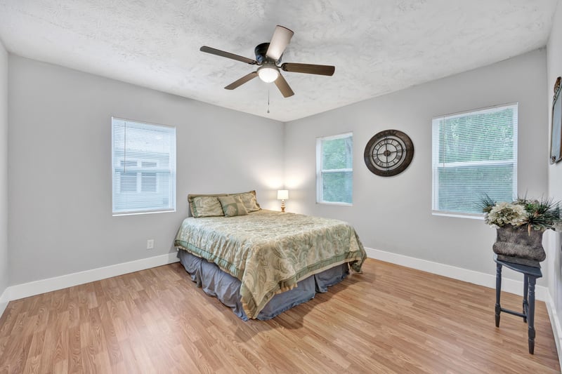 Photo 14 of 1026 Dixon St, Jacksonville, FL 32254, photographed by Megapixeler