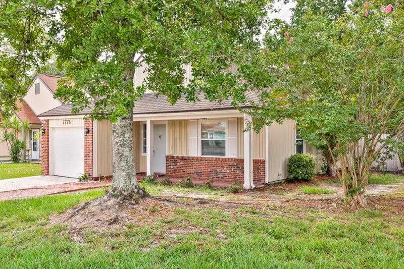 Photo 2 of 7776 Mactavish Way S, Jacksonville, FL 32244, photographed by Megapixeler