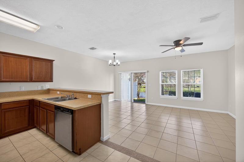 Photo 12 of 1509 Biscayne Bay Dr, Jacksonville, FL 32218, photographed by Megapixeler