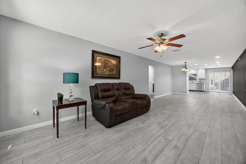Photo 8 of 1524 Center St, Green Cove Springs, FL 32043, photographed by Megapixeler