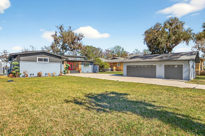 Photo 4 of 3977 Susan Dr, Green Cove Springs, FL 32043, photographed by Megapixeler